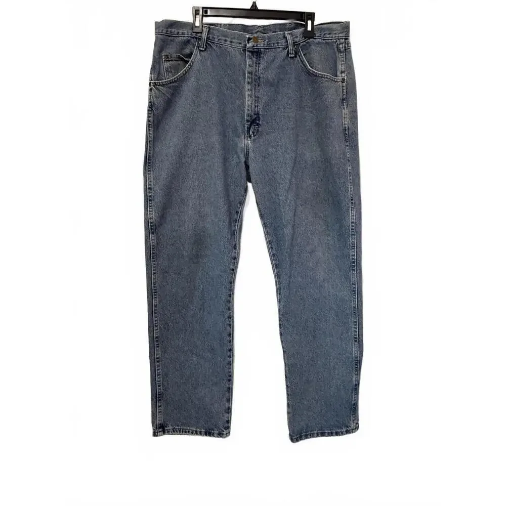 Wrangler Jeans Mens 40x30 Blue Straight Fit Denim Classic Casual 5 Pocket Style